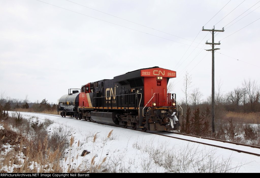 CN 2832